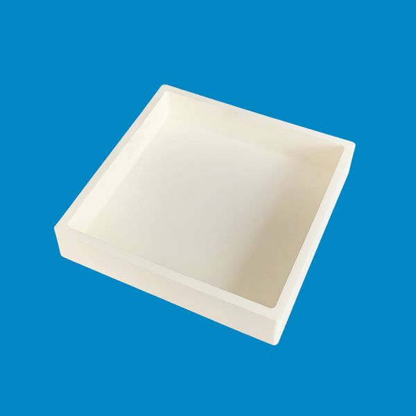 Custom shaped alumina crucible sample