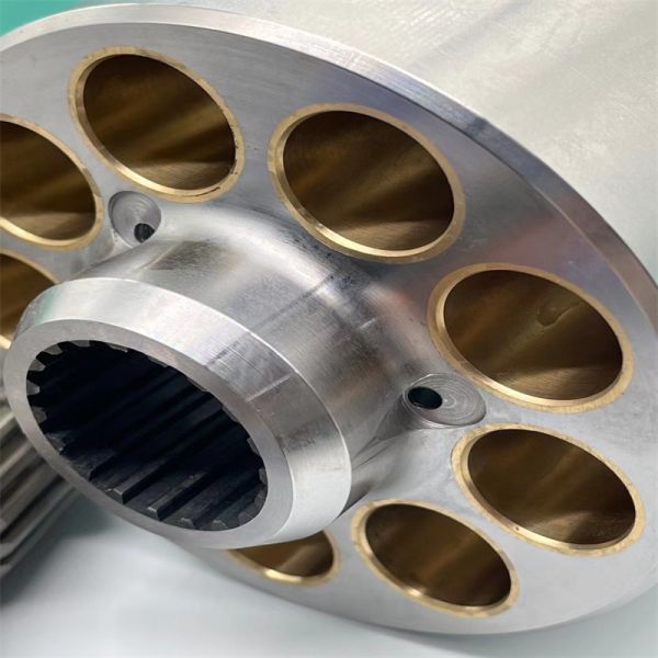 Hitachi Hydraulic Spare Parts 708-1W-00131 For HPV75 PC60-7 PC75UU