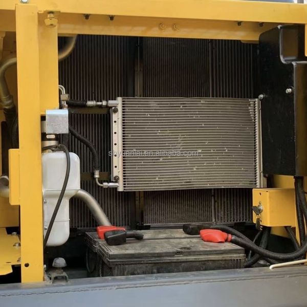 Origin Hydraulic Valve Japan Made Used Kobelco SK200D Excavator For Construction Shovel