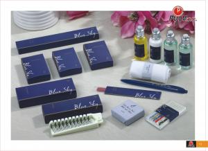China PULV Hotel Toiletries Set Comb Shower Cup Shaving Kit Blue print box package on sale