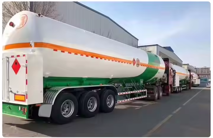 3 Axle 13150*2500*4100mm With Vacuum Insulation 26CBM 2 Pressure Gauges LNG Tank Semi Trailer