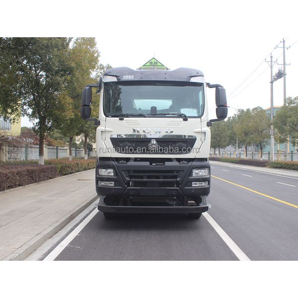 Shacman Delong Chemical Tank Truck Euro 6 80km/H Maximum Speed Fuel Tank Truck