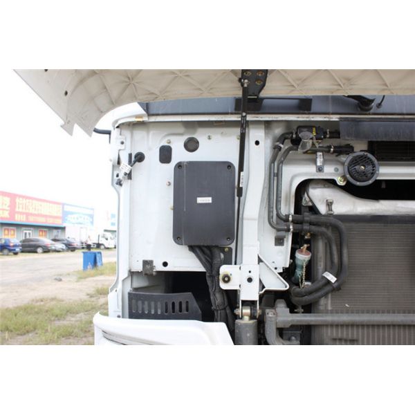 Yellow Concrete Construction Equipment 6x4 8m3 Concrete Mixer Truck With Pump Self - Loading