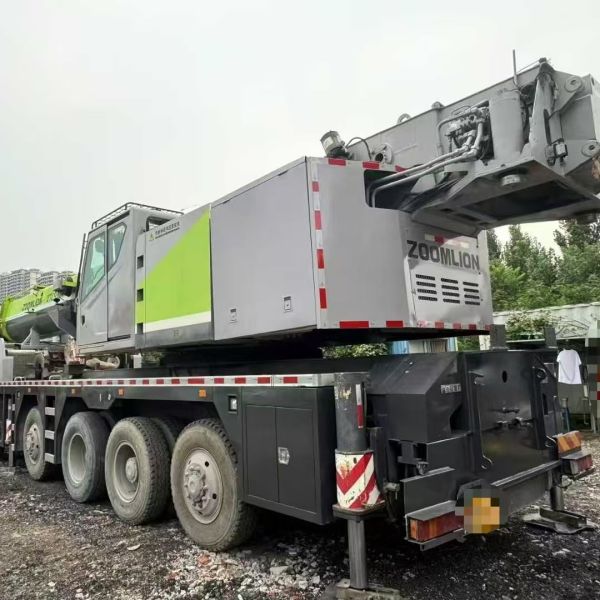 Used Truck Crane 2018 Used Zoomlion 95t 95 Tons knuckle boom truck