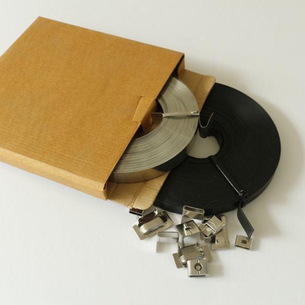 Nature 316 Stainless Steel Wing Seal 3/8 Inch Wide Ear-Lokt Buckles