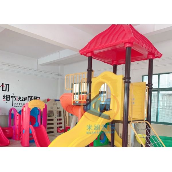 Backyard Outdoor Play Structure 8x6.5m Safe Commercial Play Equipment