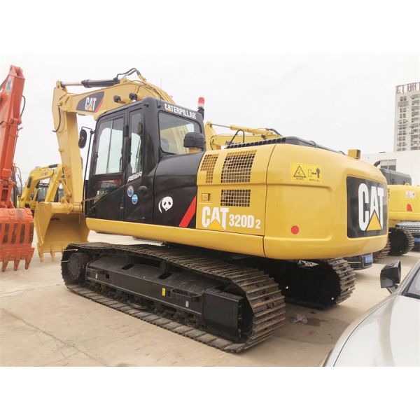 Good Condition 20 Ton Used Caterpillar 320D2 Excavator in Japan with Low Working Hours