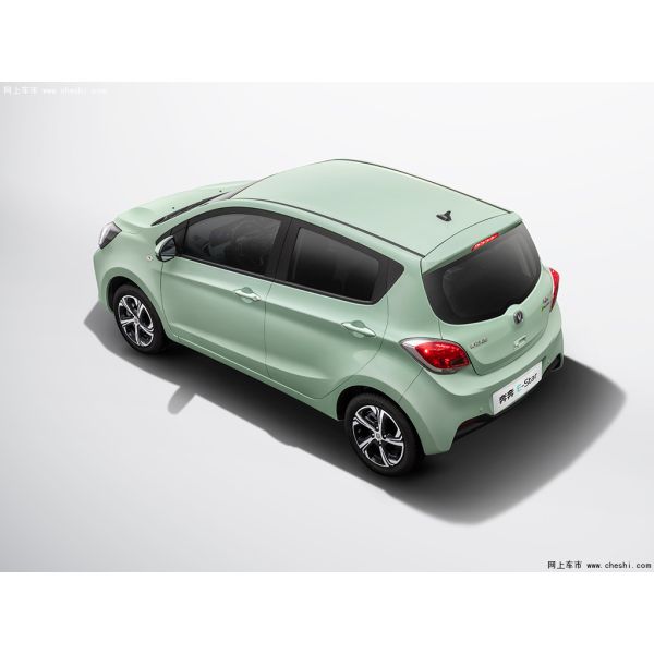 301KM Mini Smart Electric Car 5 Seats 5 Door Hatchback Changan Benben E Star