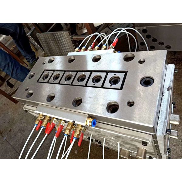 Spandrel Pvc Wall Panel Making Machine , Eaves Wall Cladding Plastic Machinery