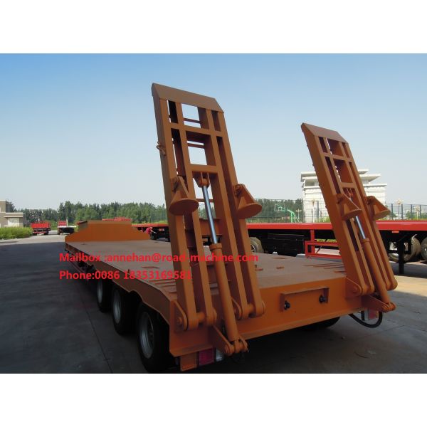 12M Length 3 Axles Lowboy Gooseneck Trailers With 2 / 3 Inch Bolted Type Kingpin