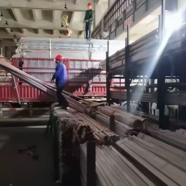 304 Bright Polished Stainless Steel Tube Round / Square / Hexagonal SS Pipe