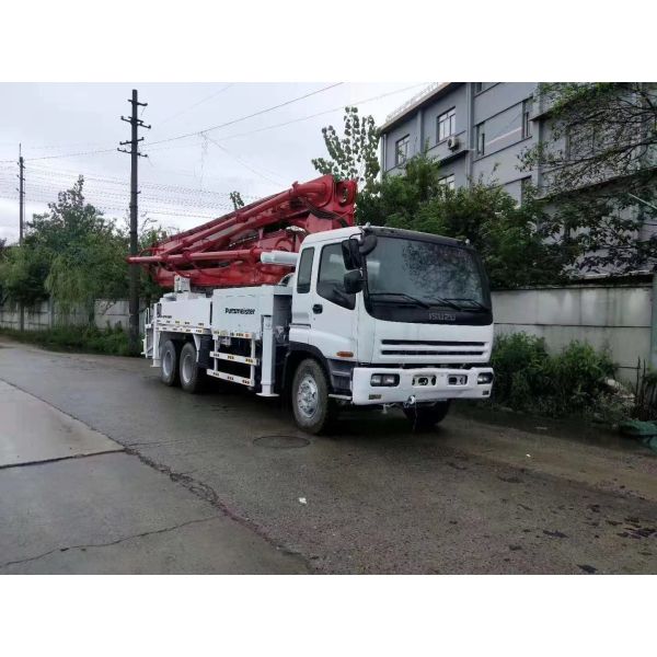 Zoomlion Sany Used Mechanical Equipment , 56m Second Hand Pump Truck