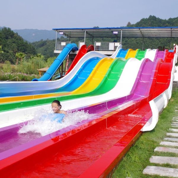 Rainbow Wavy Slide for Water Park