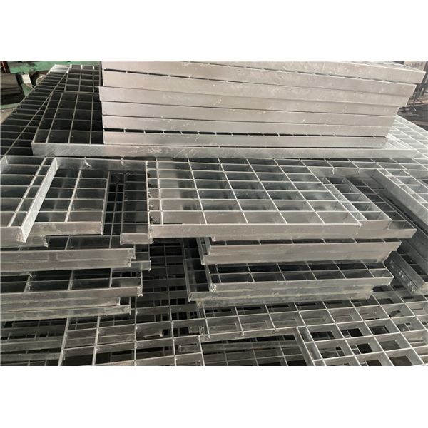 30*3mm Steel Driveway Grating For Drain Cover High Solidity