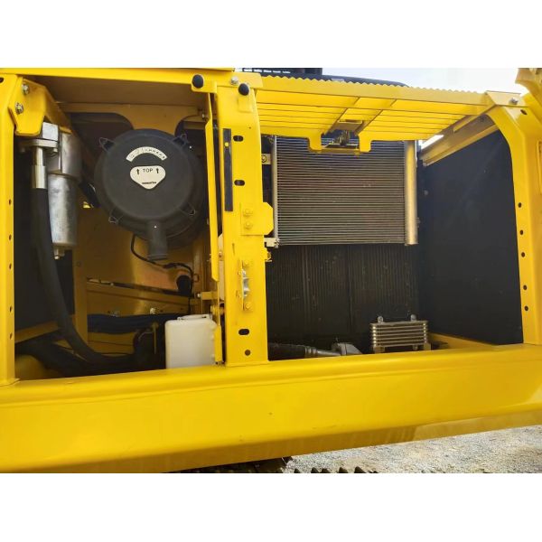 Refurbished Komatsu PC200-8 Used Crawler Excavator 20T For Earthmoving