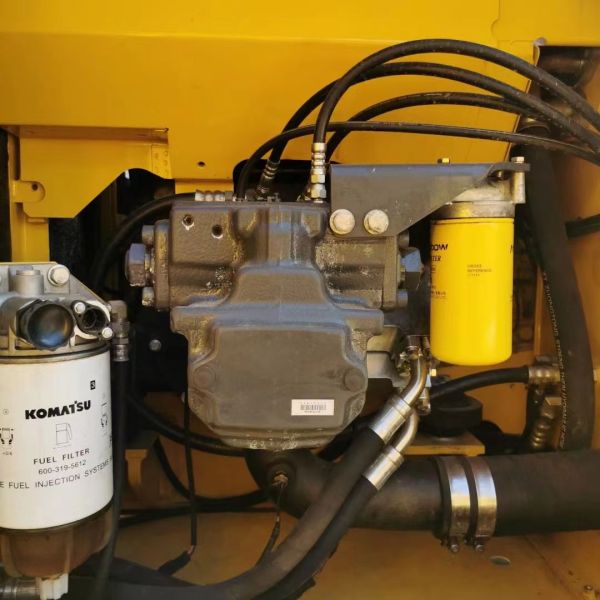 Original Color Used Komatsu Excavator PC200 103KW allow