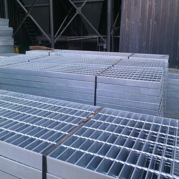 Flooring Hot Dipped Galvanized Steel Bar Grating 1.5m Width Anti skiding