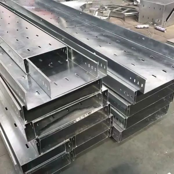 Hot Dip Galvanized Cable Ladder Ventilation / Perforation Groove