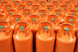 Quality 2.5-20KG Liquefied Gas Cylinder Sandblasting With CGA-580 Valve For Storage wholesale