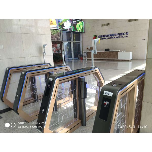 Dry Contact Signal High End Access Control Turnstile With Servo Motor 8million Times MBCF