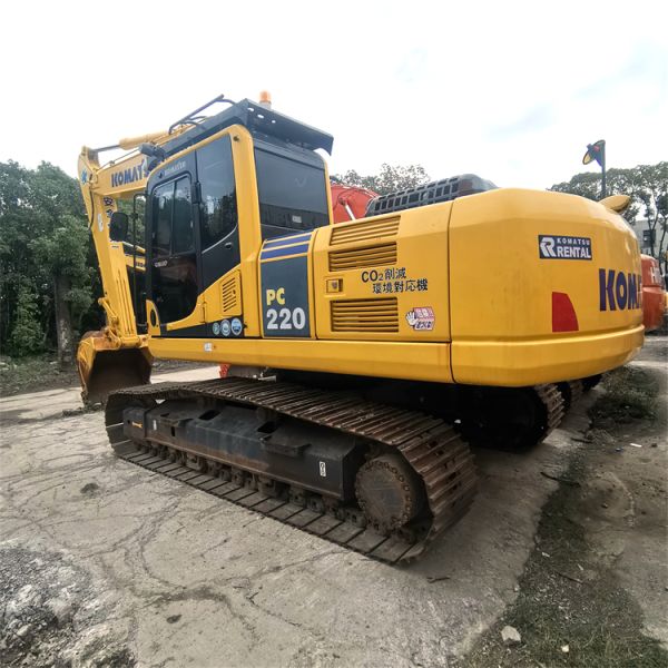 Original Color Earth-Moving Machinery 2021 Komatsu 220-8 22 Ton Used Excavator in Japan