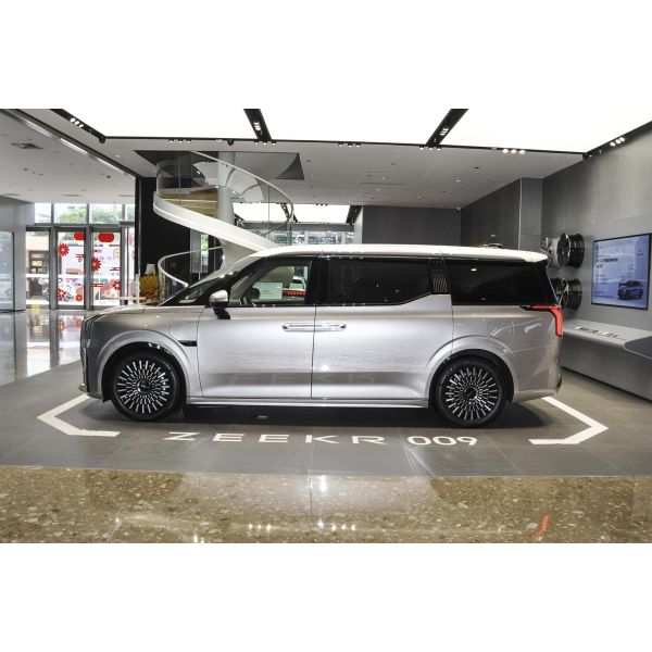 ZEEKR 009 MPV Electric Car Hatchback Vehicle Auto Luxury EV LHD 100kwh