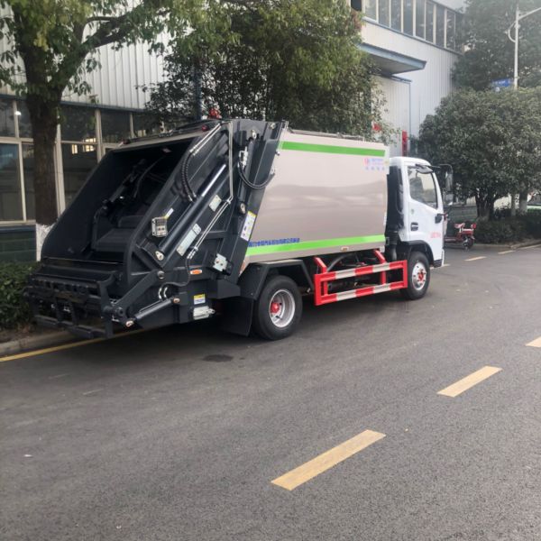 2023 New Dongfeng Min Garbage Collection Truck For Sale 7m3 Compactor Garbage Truck