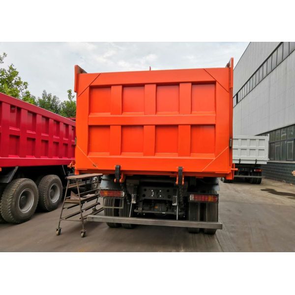 SINOTRUK 371 HP 8×4 Dump Truck Heavy Duty Dump Truck 50 Tons Loading 28CBM​
