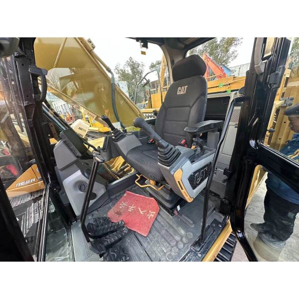 Cat 320GC Excavator Cab