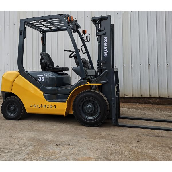 3 Ton Second Hand Diesel Forklift Komatsu FD30 With Seat Operator Weight