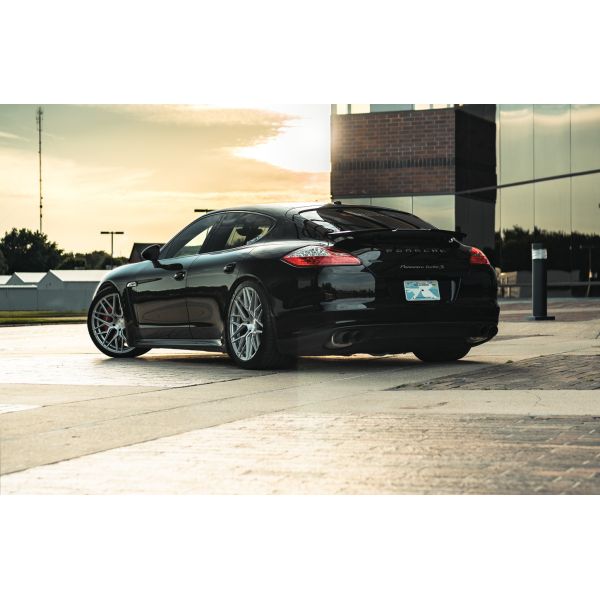 Rohana RFX10 Brushed Titanium Wheels