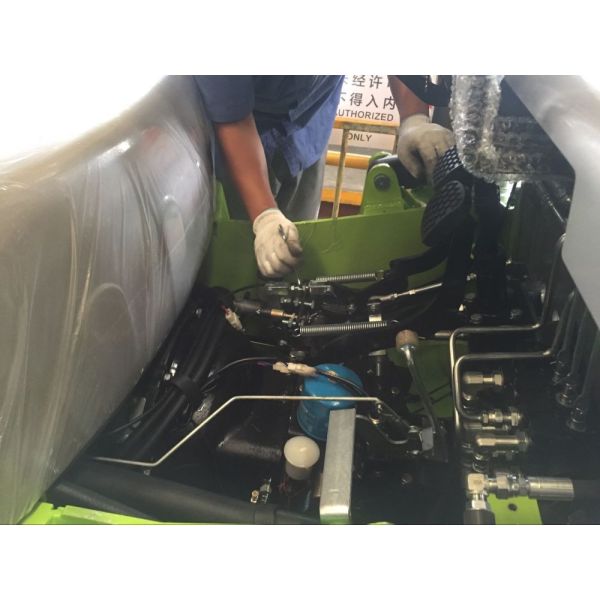 Side Shifter 4x4 Forklift YUNNEI Engine 3500kg Small Off Road Forklift