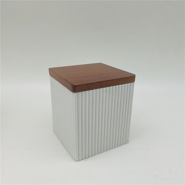 Square Vertical Stripe Bathroom Accessories White sand with wood parts