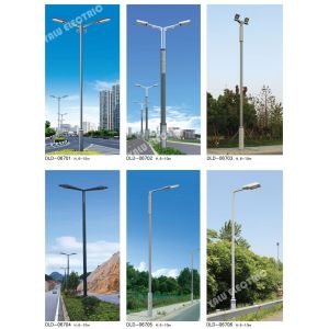 China Galvanized garden Steel main street lamp pole with cross arm two LED floodlights on sale