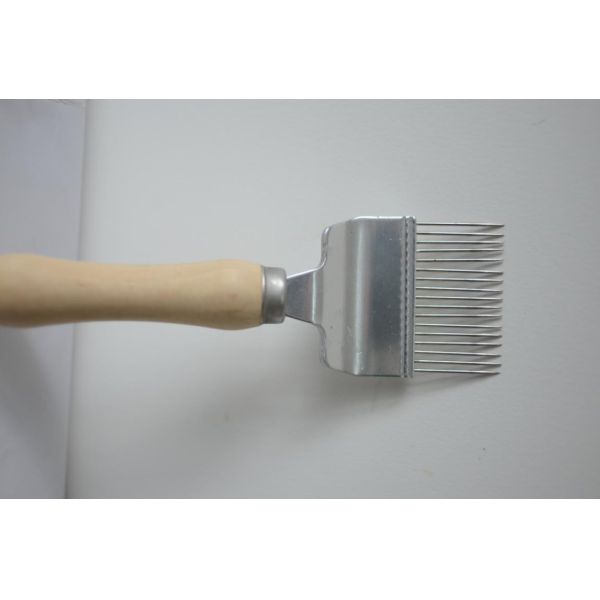 European style uncapping fork Wooden Handle Honey Uncapping Tools