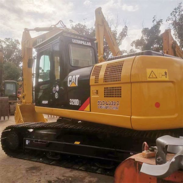 Affordable Used Cat 320d Excavator with 810 Working Hours and Original Hydraulic Valve