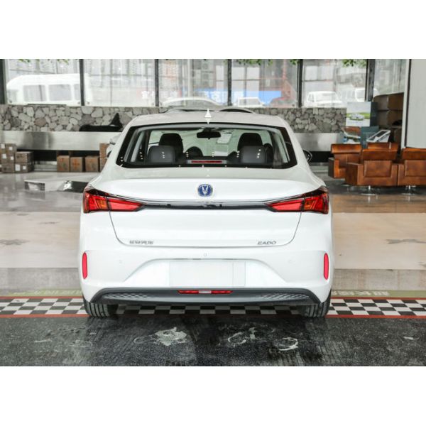 Changan Eado EV460 365-405KM Changan EV 5 Doors 5 Seats Compact Sedan Car 3
