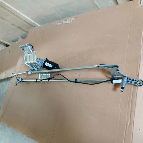 Wiper Linkage Rod Front Wiper Assembly for Sino Truck