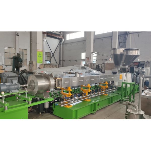 China Nanjing Plastic Pelletizing Line Filler Master Batch Extruder Machine