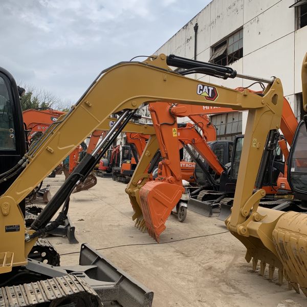 USED CAT306E2 Mini Excavators Original Hydraulic Pump with in Good Condition