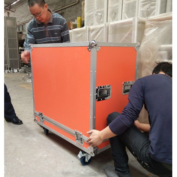 1000X500X500mm Black Color Waterproof 150KG Loading capacity Aluminum Tool Cases With Foam