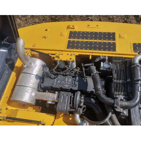 Komatsu PC220-8 Excavator Engine