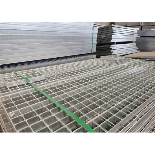 Hot Dip Galvanized Steel Driveway Grates Grating 25*3mm Customized Shape