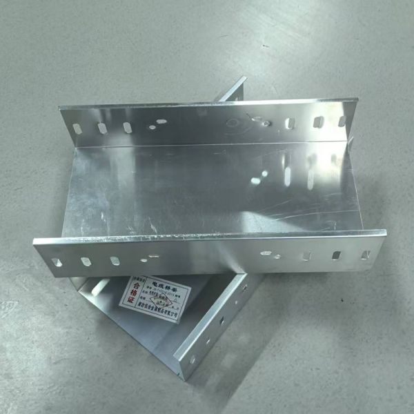 Lightweight Durable Aluminum Ladder Type Cable Tray With 50mm-150mm Height