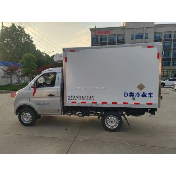 Mini Food Refrigerator Container Cooling Van Refrigerated Truck Freezer Truck Cold Chain Truck 4x2 ChangAn 4 Wheels