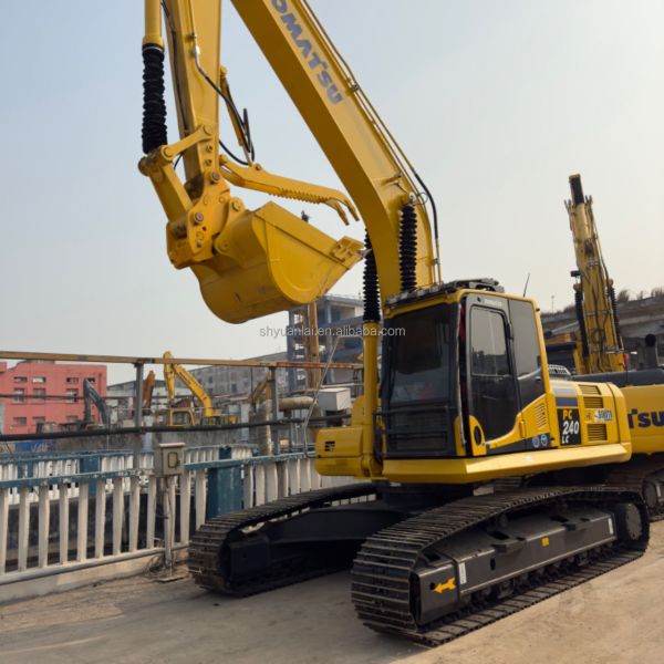 Used Good Condition Komatsu PC200-8 Excavator Crawler Original Hydraulic Valve