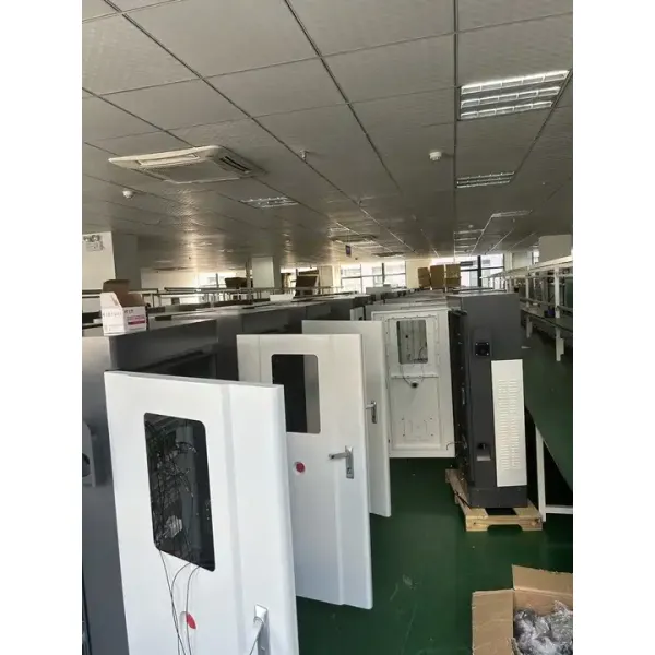 Double Guns 180kw EU Standard EV DC Charging Station For Commercial