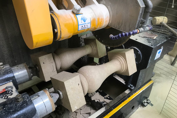 Metal Column Cutting Machine 7.5kw Main Motor with Large Cutting Capacity AC Power Supply