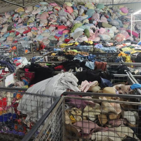 Used Clothes Used Shoes Used Bags Used Branded Bags Used Branded Shoes Used Winter Clothes Used Summer Clothes Used Children Clothes Used Plush Toy