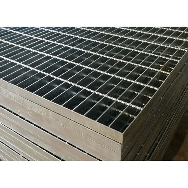 Serrated 30*100mm Hot Dip Galvanized Steel Grating High Strength
